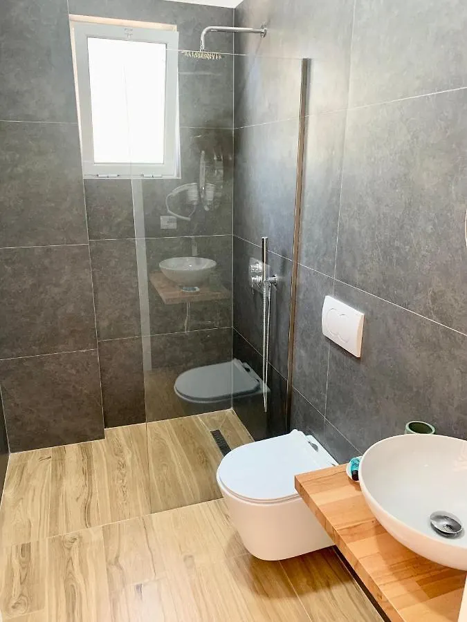 Villa Saral Mar Sarande Aparthotel