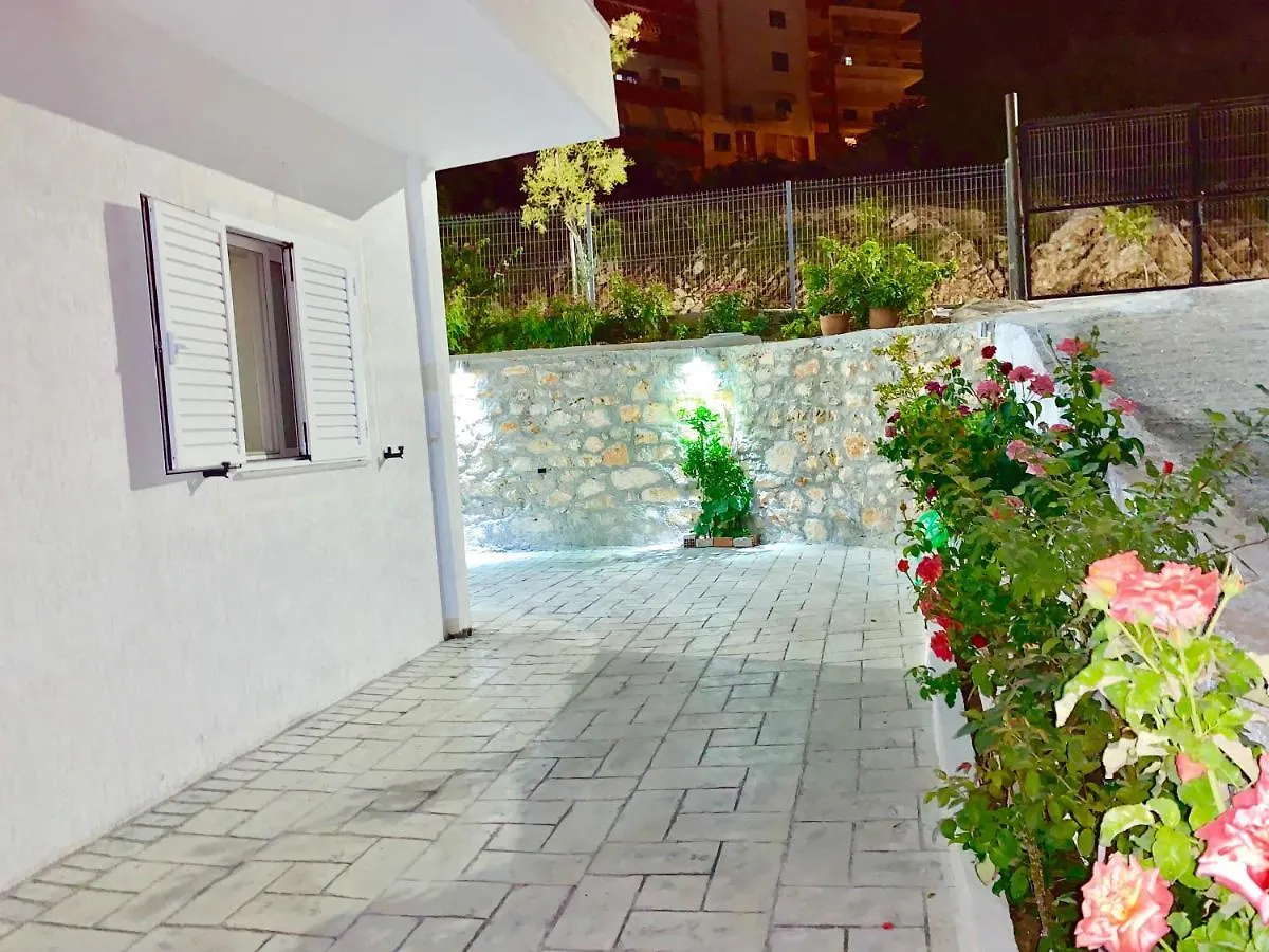 Aparthotel Villa Saral Mar Sarande